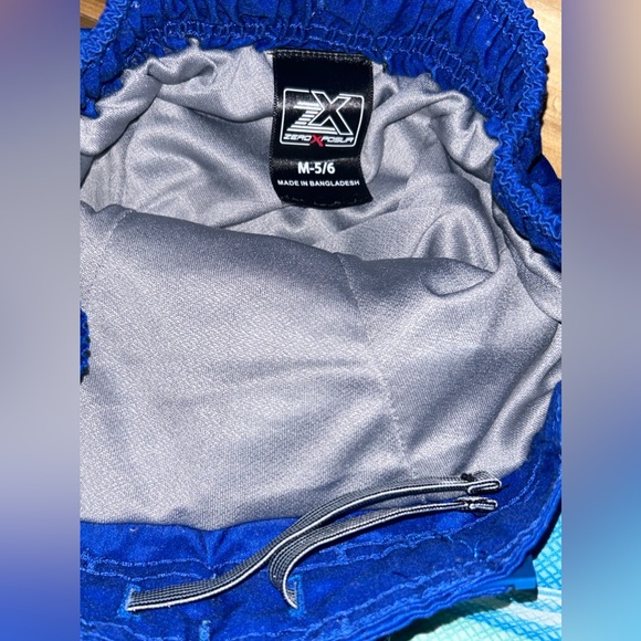 UV SKINZ Toddler Boy Swim Set w/ Hat size 5 & Extra pair of Zero X Sz 5/6 Trunks - Picture 9 of 14